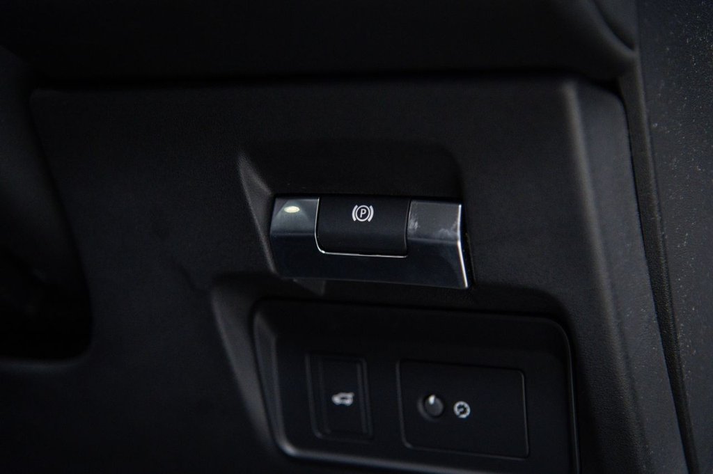 Used Land Rover Discovery Sport 2019 for sale - 76582187: Photo 27