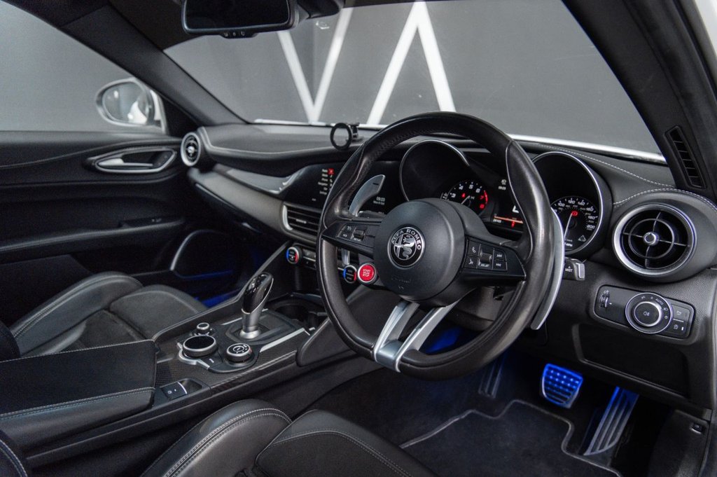 Used Alfa Romeo Giulia 2018 for sale - 76178404: Photo 2