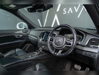 Used Volvo XC90 2020 for sale - 76235697: Photo 2