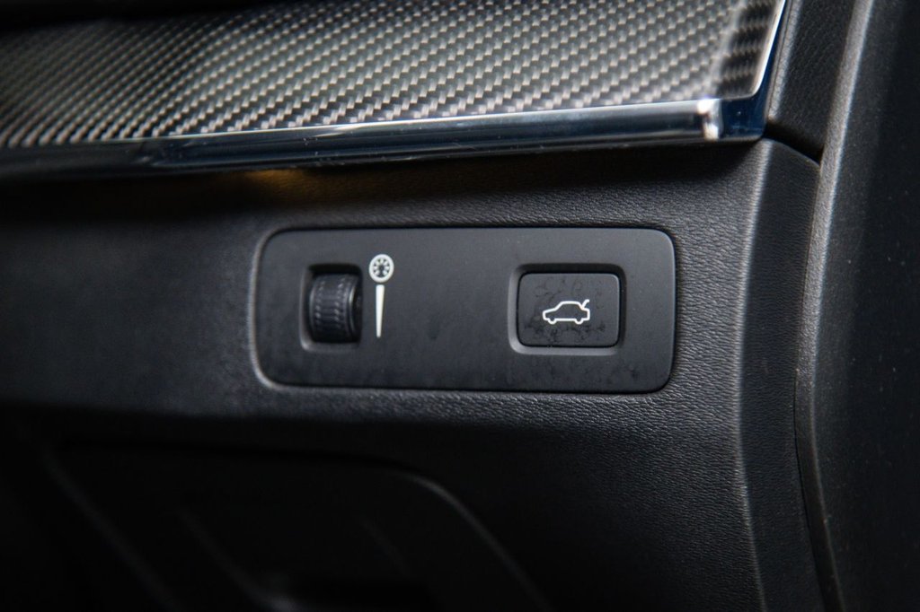 Used Volvo XC90 2020 for sale - 76235697: Photo 32