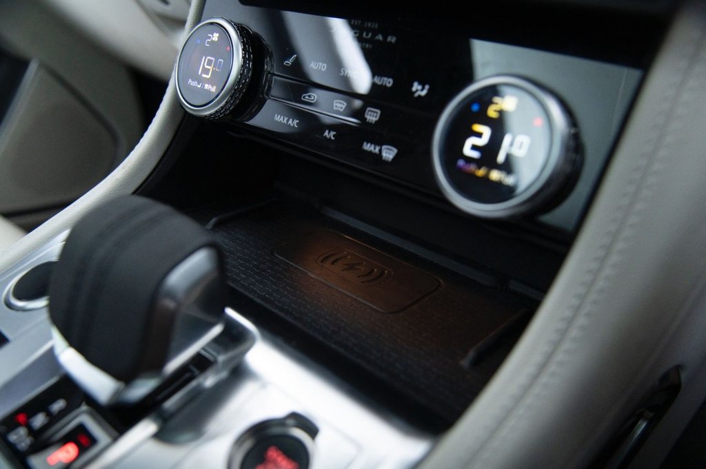 Used Jaguar F-Pace 2023 for sale - 76698660: Photo 23