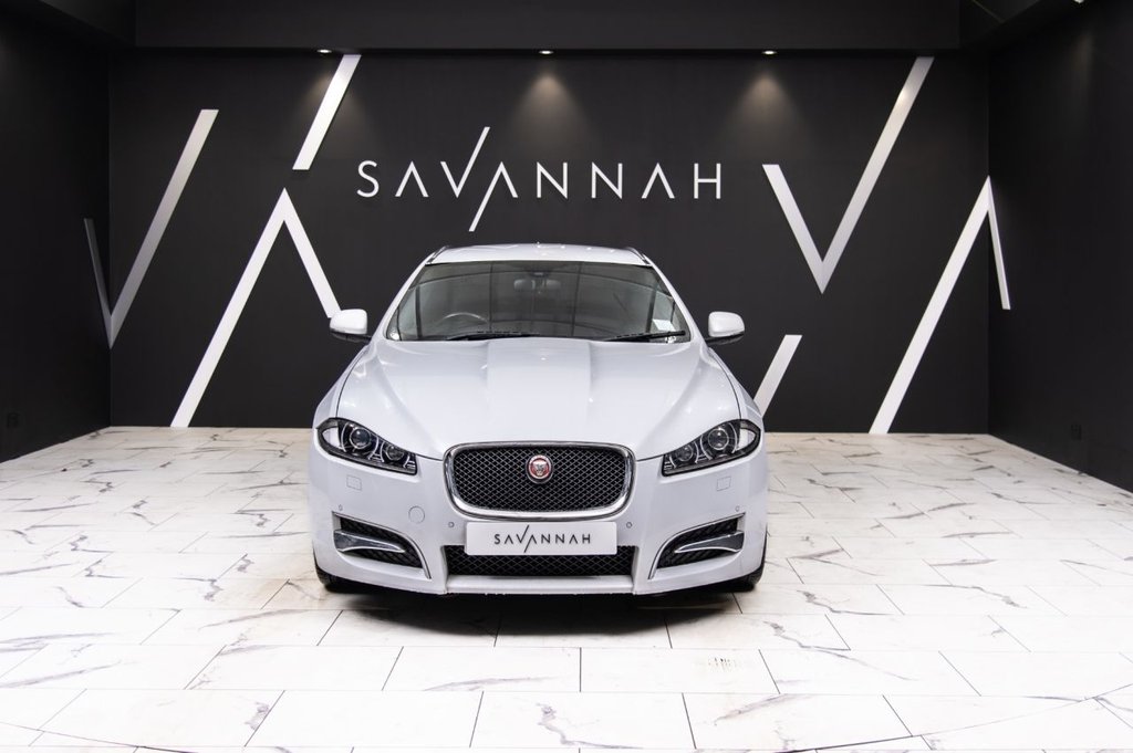 Used Jaguar XF 2015 for sale - 77708935: Photo 2