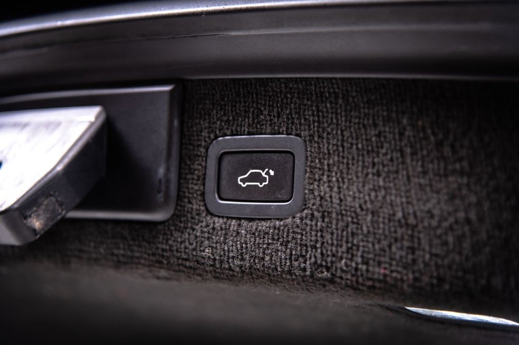 Used Jaguar XF 2015 for sale - 77708935: Photo 46