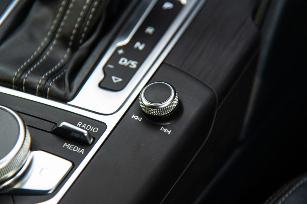 Used Audi RS3 2018 for sale - 77672748: Photo 12