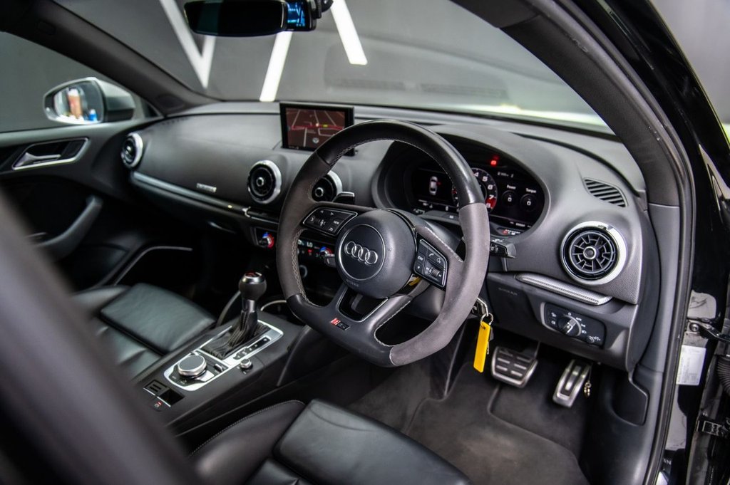 Used Audi RS3 2018 for sale - 77672748: Photo 2