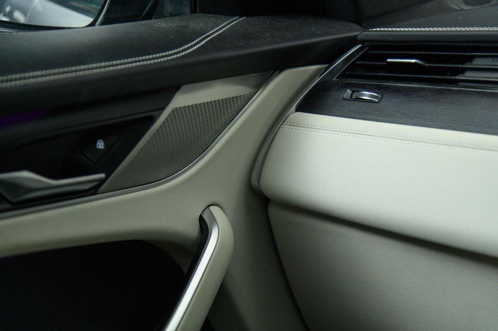 Used Jaguar F-Pace 2022 for sale - 76642564: Photo 23