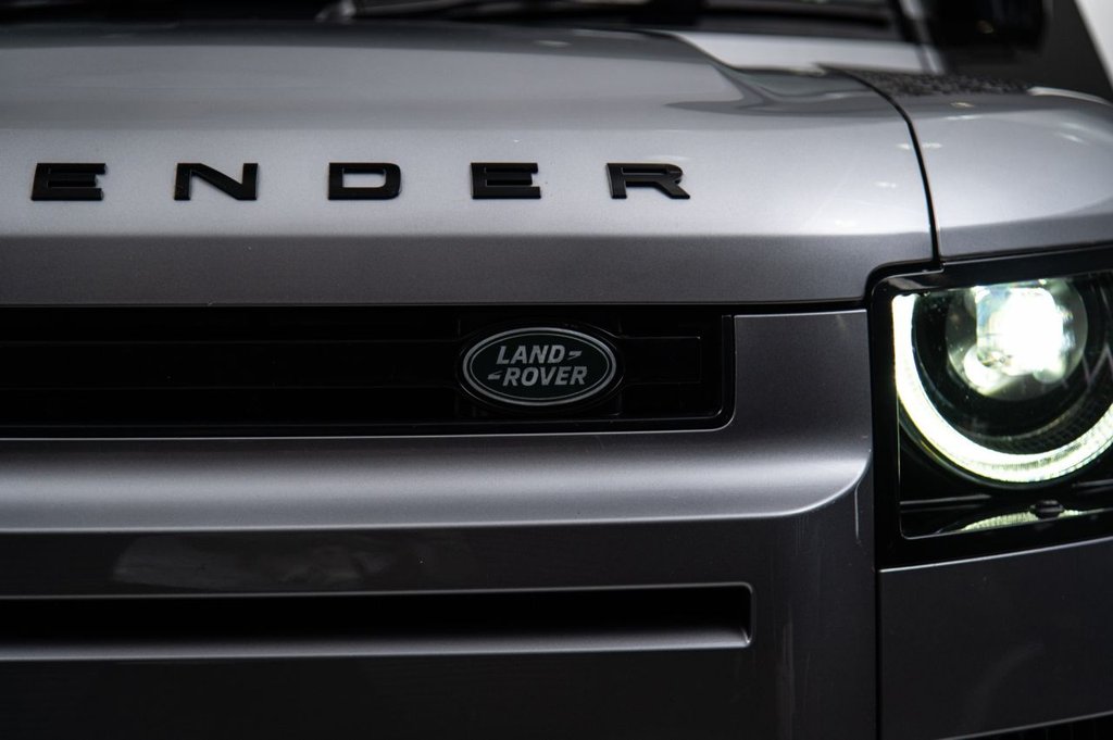 Used Land Rover Defender 2024 for sale - 76582818: Photo 14