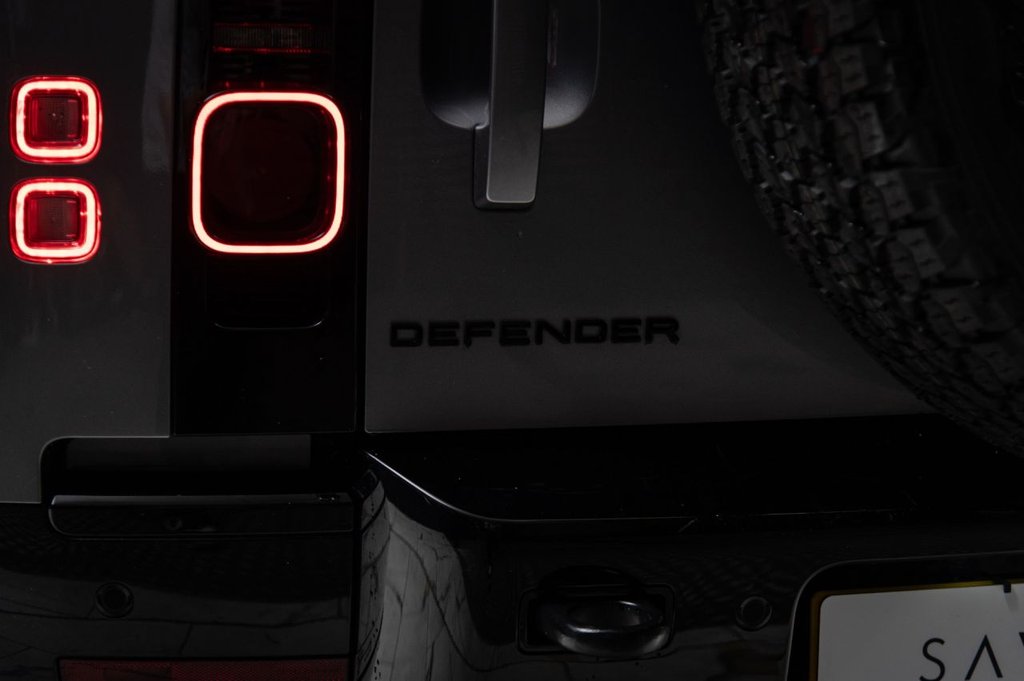 Used Land Rover Defender 2024 for sale - 76582818: Photo 16