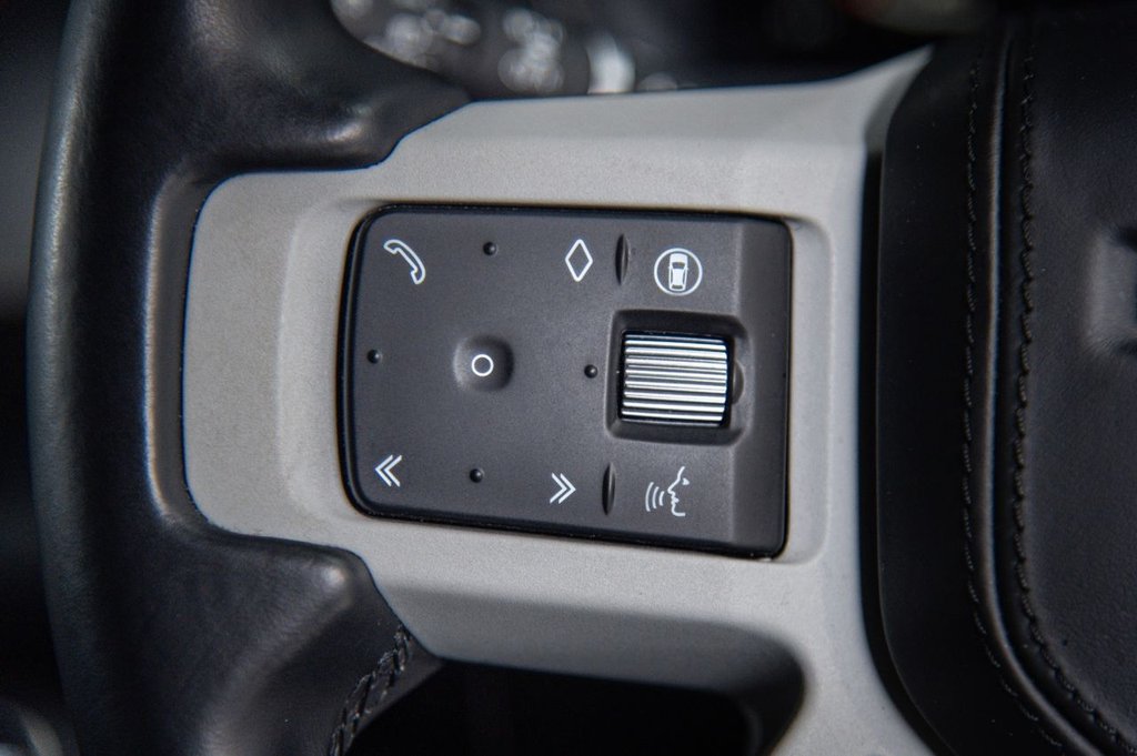 Used Land Rover Defender 2024 for sale - 76582818: Photo 27