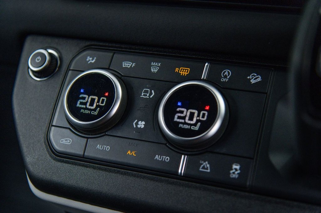 Used Land Rover Defender 2024 for sale - 76582818: Photo 29