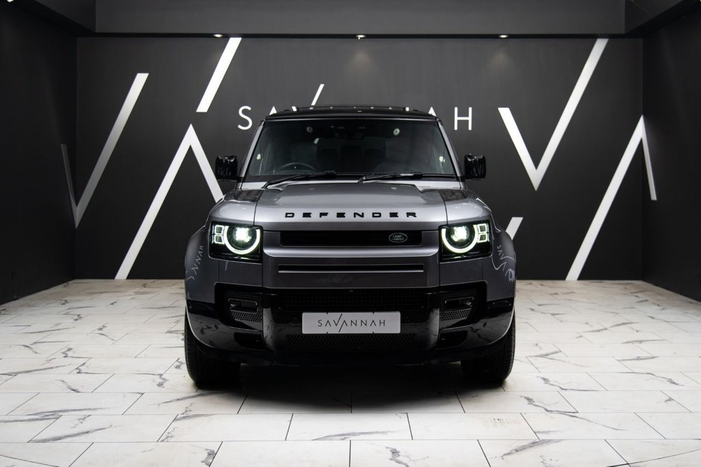 Used Land Rover Defender 2024 for sale - 76582818: Photo 3