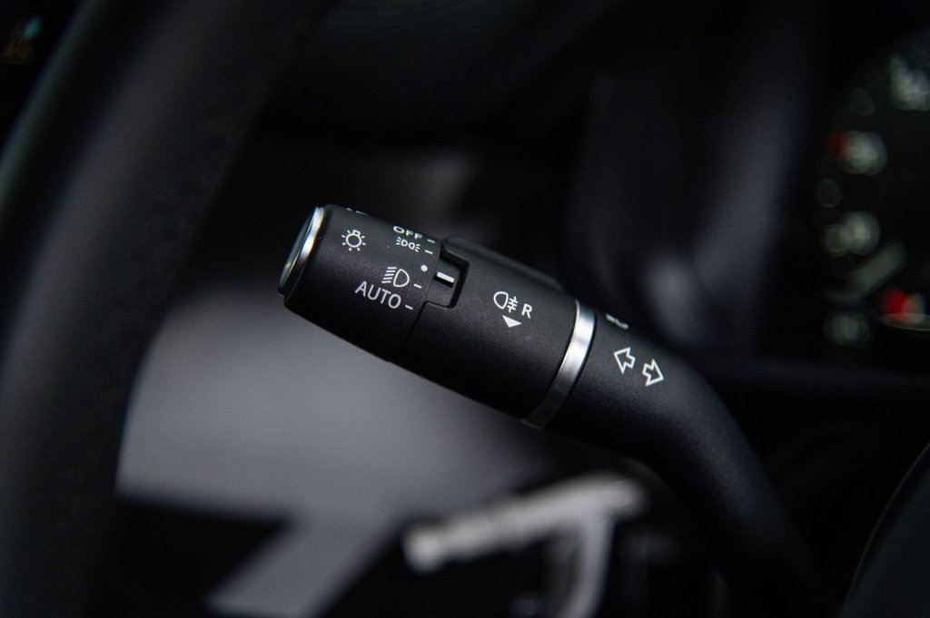 Used Land Rover Defender 2024 for sale - 76582818: Photo 39