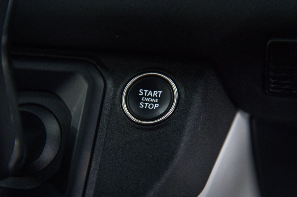 Used Land Rover Defender 2024 for sale - 76582818: Photo 41