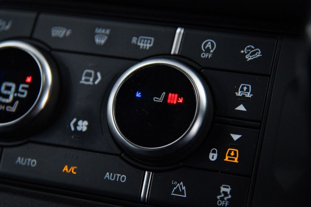 Used Land Rover Defender 2024 for sale - 76582818: Photo 44