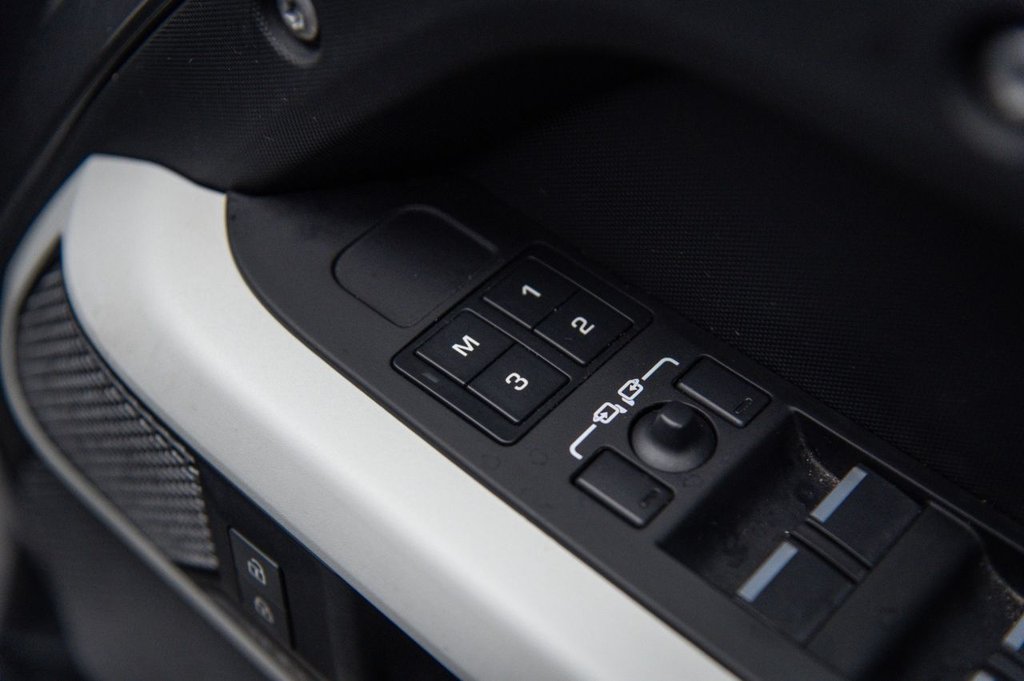 Used Land Rover Defender 2024 for sale - 76582818: Photo 49