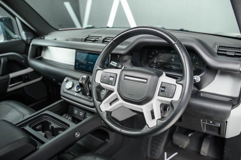 Used Land Rover Defender 2020 for sale - 77672750: Photo 17