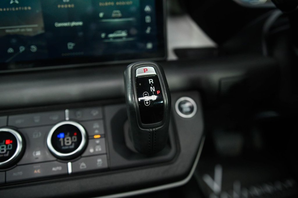 Used Land Rover Defender 2020 for sale - 77672750: Photo 23