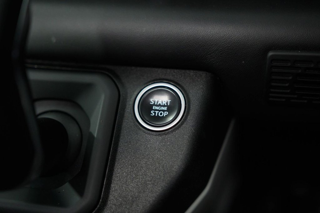 Used Land Rover Defender 2020 for sale - 77672750: Photo 24