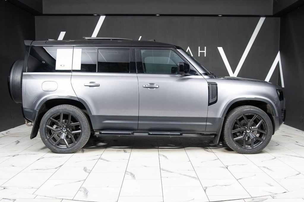 Used Land Rover Defender 2020 for sale - 77672750: Photo 9