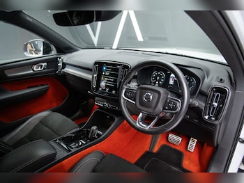 Used Volvo XC40 2020 for sale - 75680885: Photo
