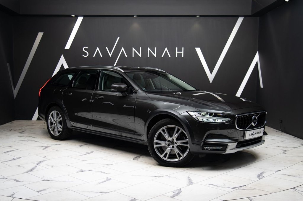 Used Volvo V90 Cross Country 2019 for sale - 76333741: Photo 1