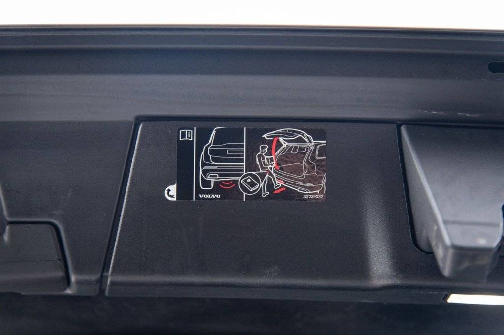 Used Volvo V90 Cross Country 2019 for sale - 76333741: Photo 13