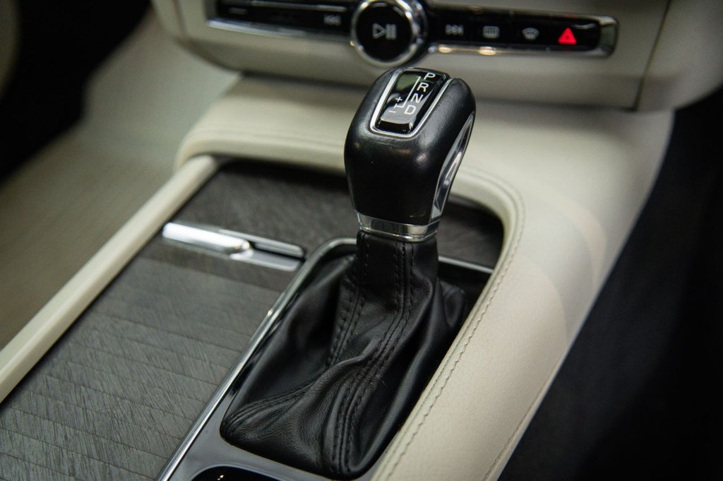 Used Volvo V90 Cross Country 2019 for sale - 76333741: Photo 29