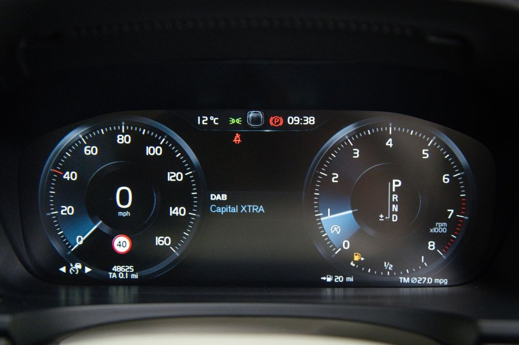 Used Volvo V90 Cross Country 2019 for sale - 76333741: Photo 34