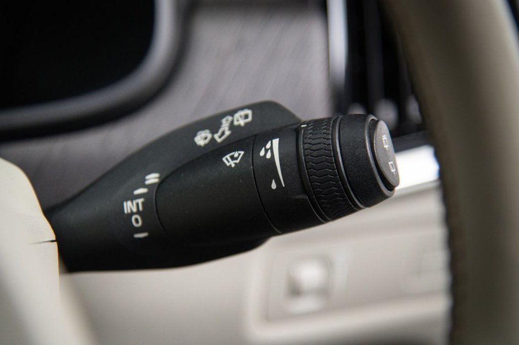 Used Volvo V90 Cross Country 2019 for sale - 76333741: Photo 36