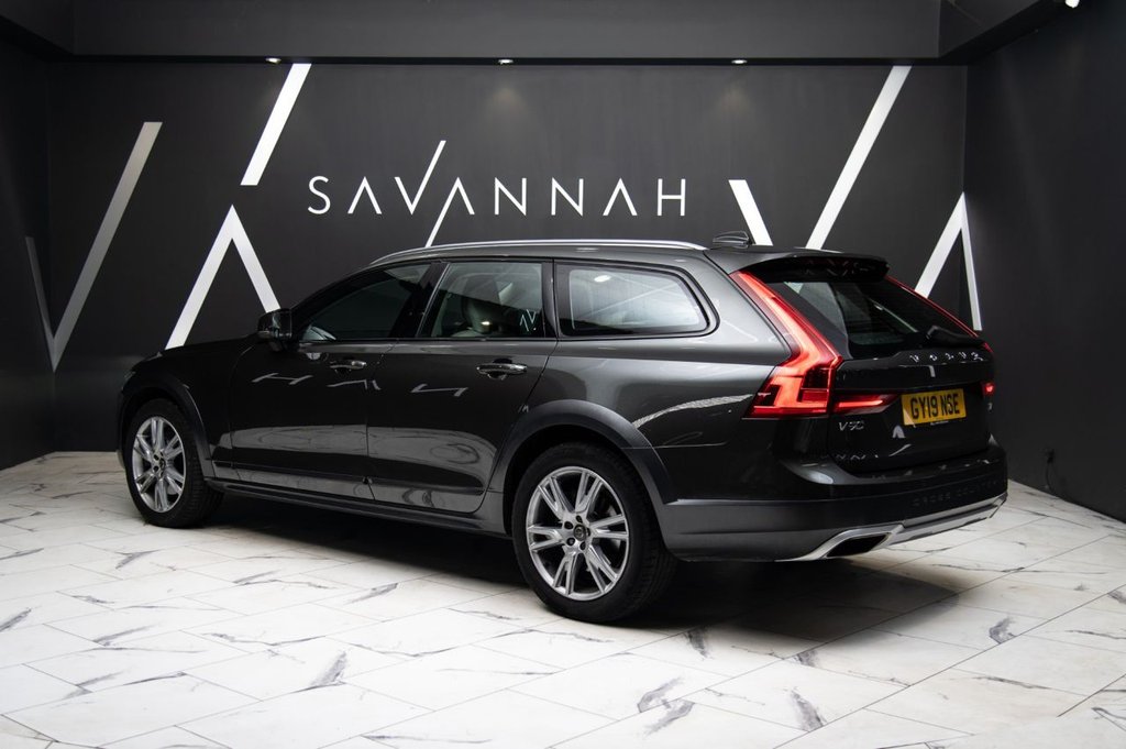 Used Volvo V90 Cross Country 2019 for sale - 76333741: Photo 6
