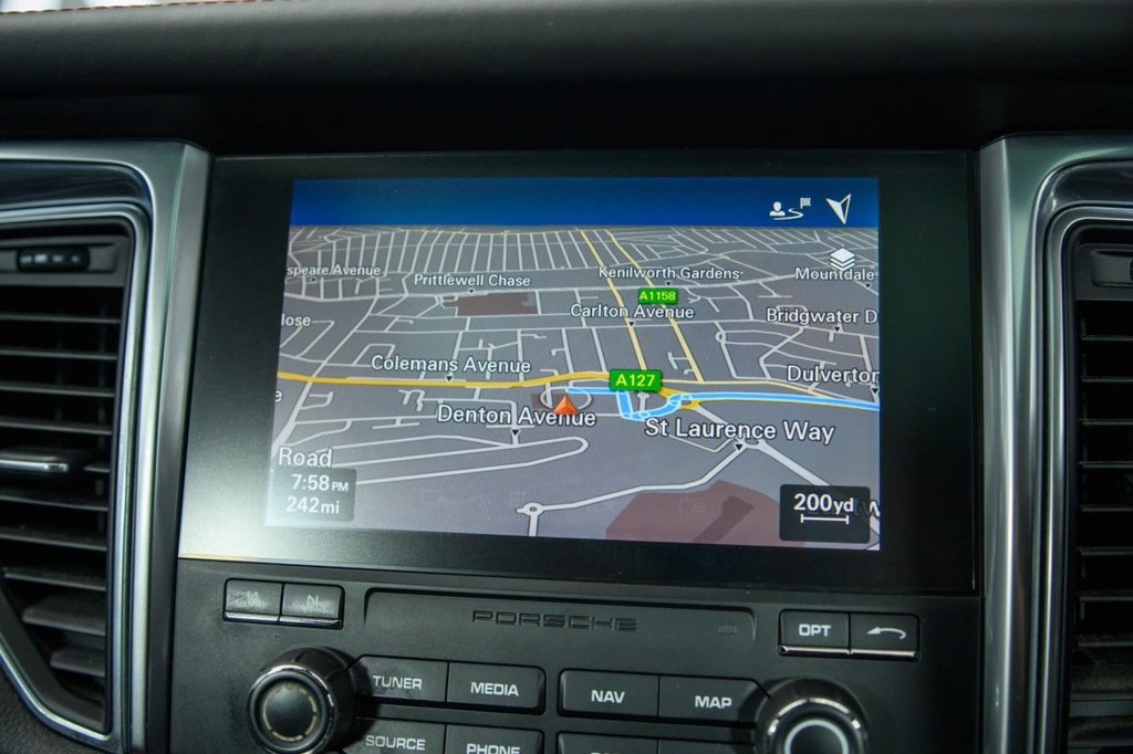 Used Porsche Macan 2017 for sale - 77534665: Photo 23