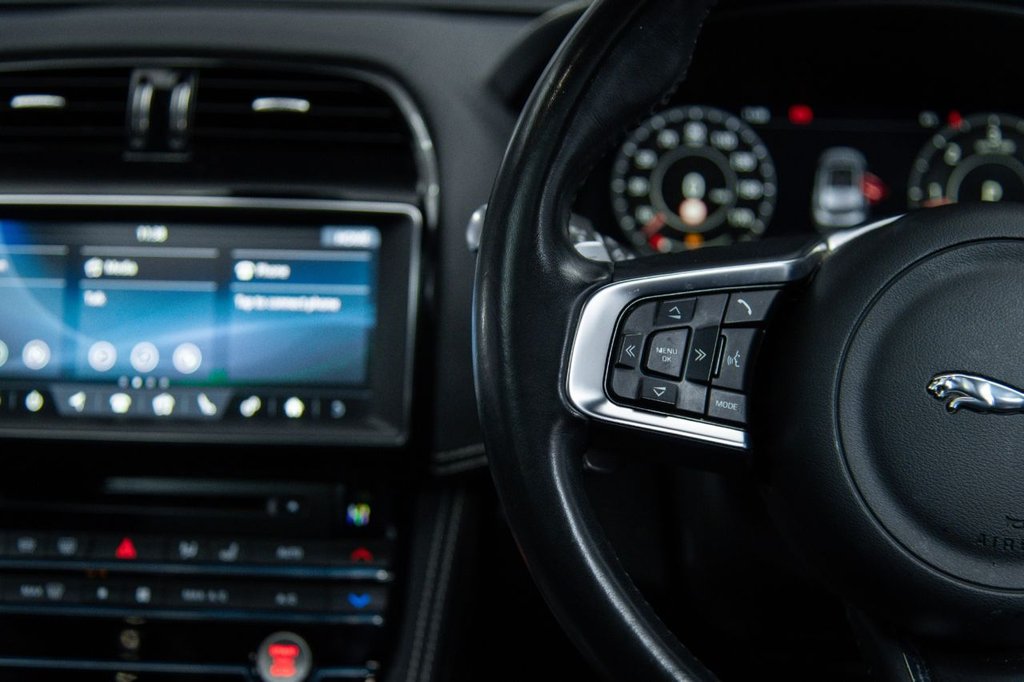 Used Jaguar F-Pace 2020 for sale - 76617441: Photo 21