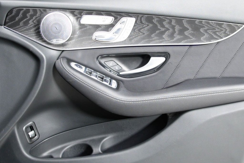 Used Mercedes-Benz GLC 2019 for sale - 77534442: Photo 25