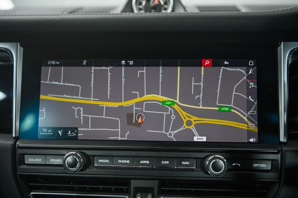 Used Porsche Macan 2021 for sale - 77547594: Photo 24