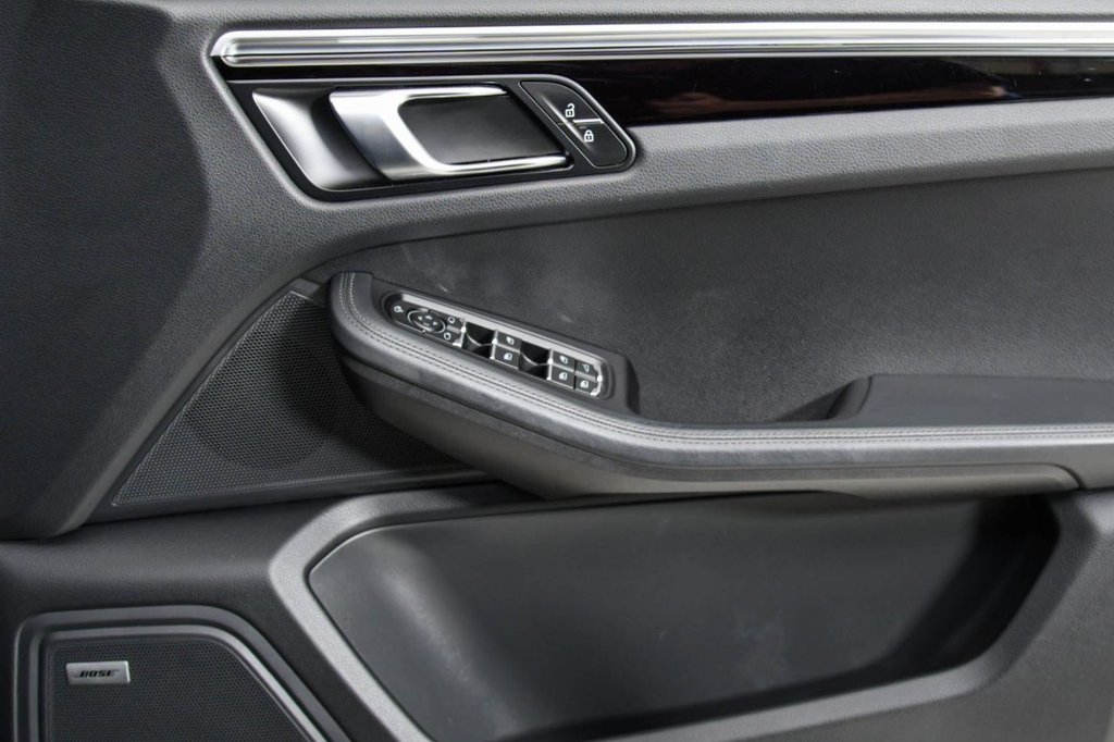 Used Porsche Macan 2021 for sale - 77547594: Photo 28