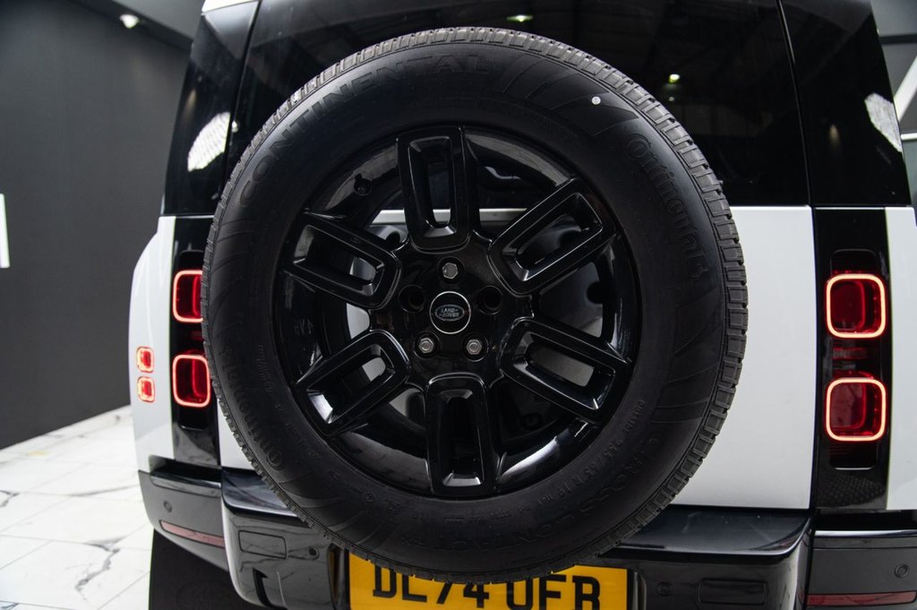Used Land Rover Defender 2024 for sale - 76535942: Photo 10