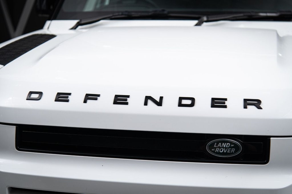 Used Land Rover Defender 2024 for sale - 76535942: Photo 11