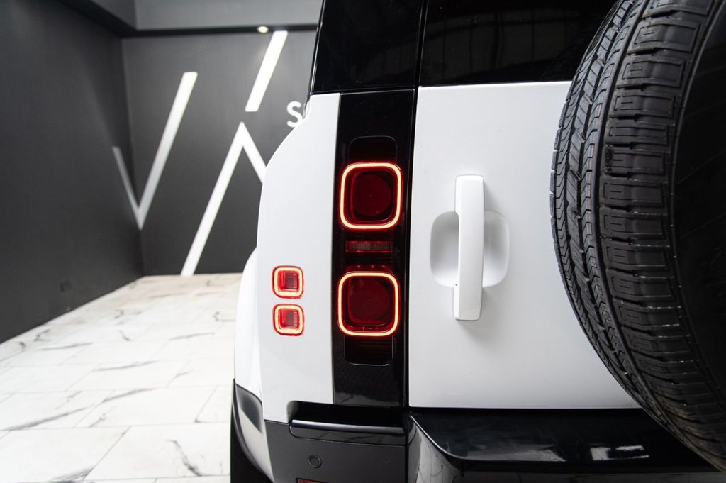 Used Land Rover Defender 2024 for sale - 76535942: Photo 16