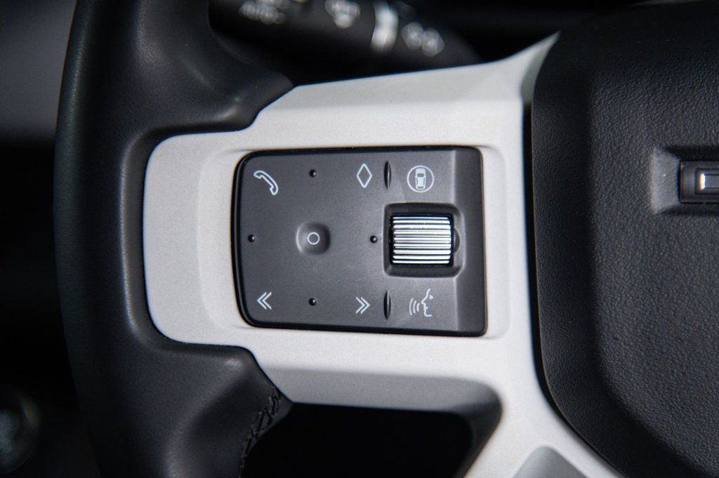 Used Land Rover Defender 2024 for sale - 76535942: Photo 27