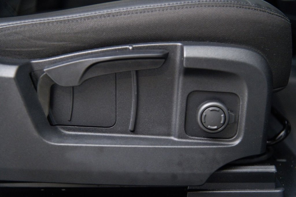 Used Land Rover Defender 2024 for sale - 76535942: Photo 30