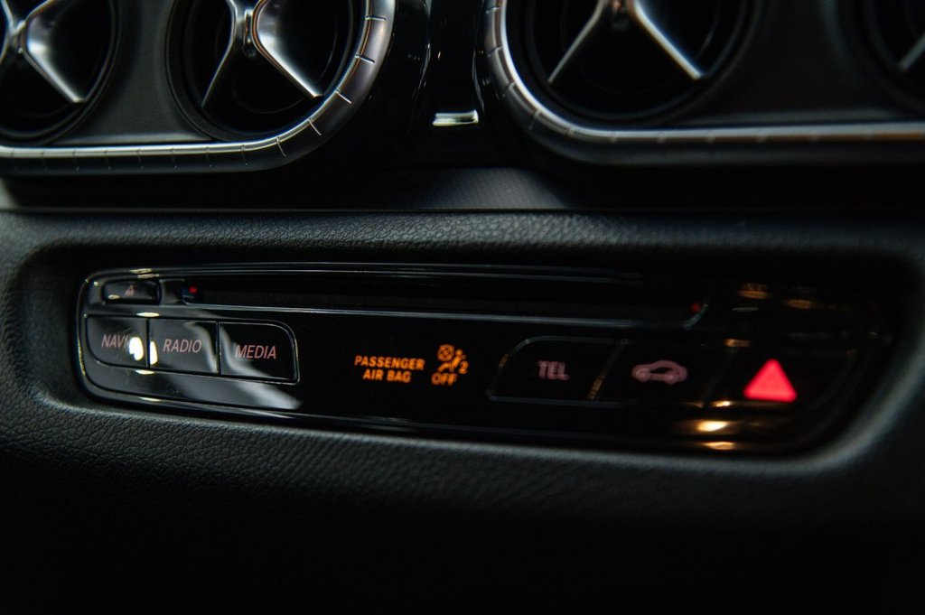 Used Mercedes-Benz X-Class 2018 for sale - 76048295: Photo 21