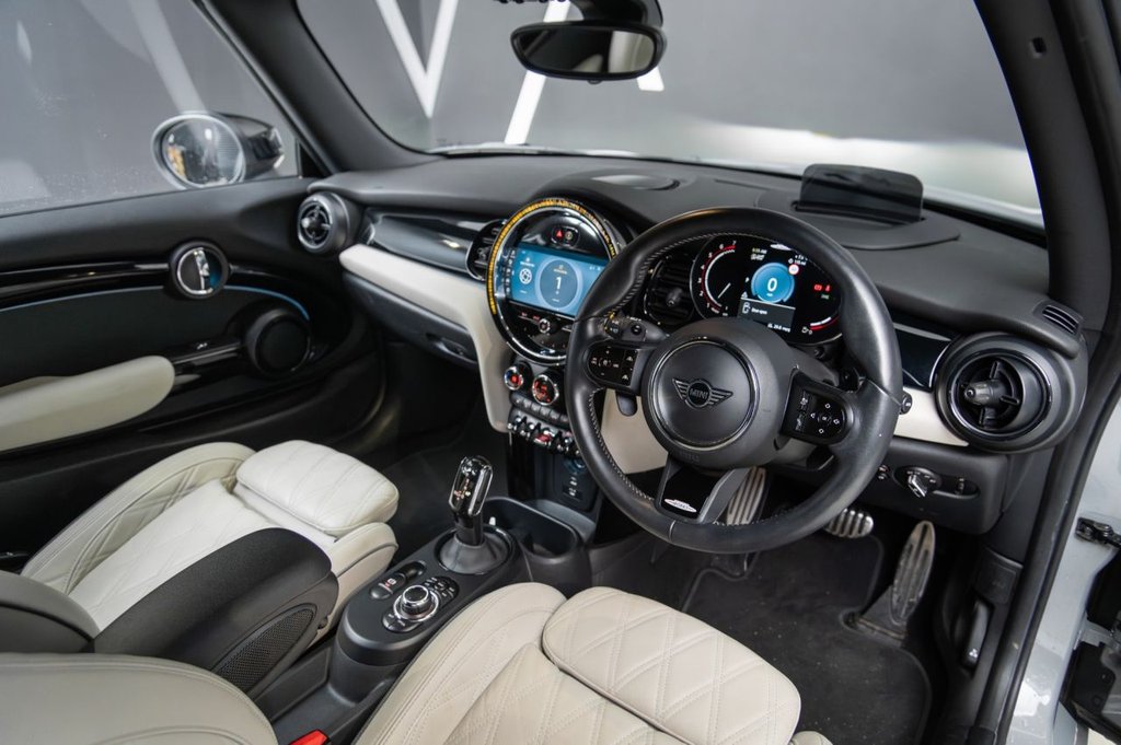 Used MINI Convertible 2021 for sale - 76509694: Photo 2