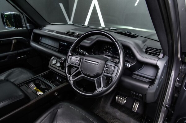 Used Land Rover Defender 2020 for sale - 74773534: Photo 3