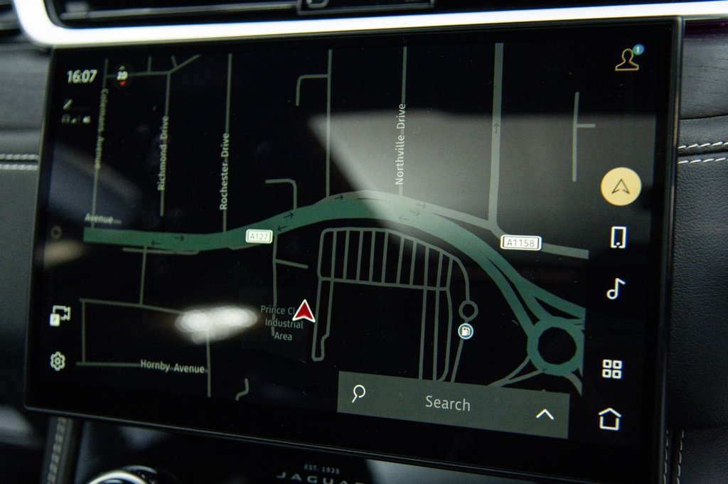 Used Jaguar F-Pace 2022 for sale - 76333615: Photo 33