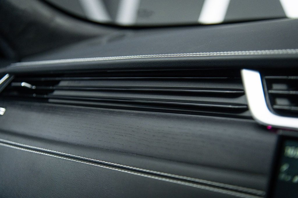 Used Jaguar F-Pace 2022 for sale - 76333615: Photo 43