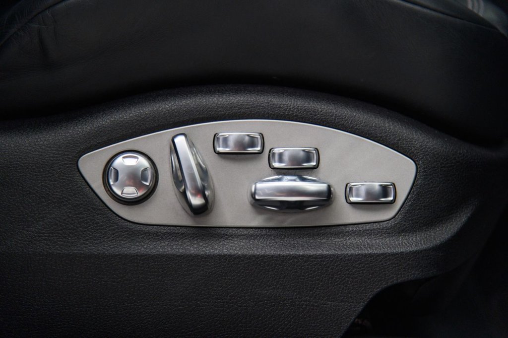 Used Porsche Macan 2020 for sale - 76855188: Photo 23