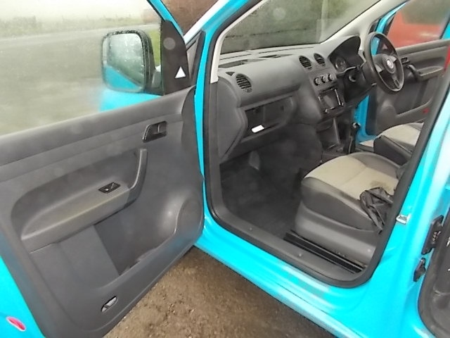 Used Volkswagen Caddy Maxi 2011 for sale - 77223312: Photo 9