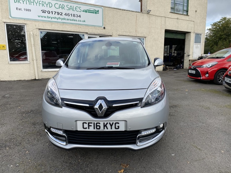 Used Renault Scenic 2016 for sale - 76119467: Photo 2
