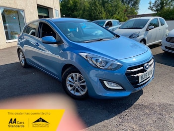 Used Hyundai i30 2015 for sale - 79234108: Photo