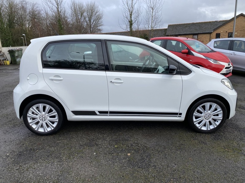 Used Volkswagen up! 2017 for sale - 77452737: Photo 4